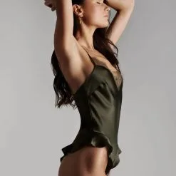 Maison Close Body String En Soie Et Dentelle - Rendez-vous Kaki -Lingerie Soldes Boutique body string rendez vous kaki 4