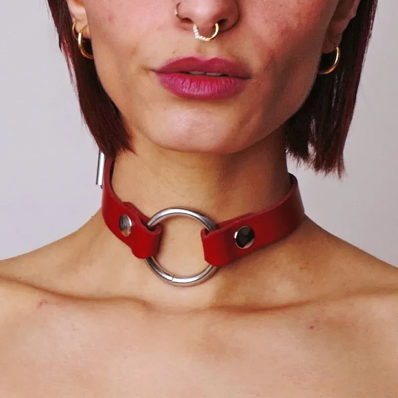 Choker En Cuir Avec Anneau - Rouge 3 Choker En Cuir Avec Anneau - Rouge