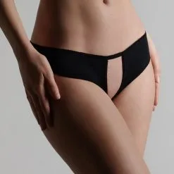 Maison Close Culotte Ouverte - Le Petit Secret - Noir 11 Maison Close Culotte Ouverte - Le Petit Secret - Noir -Lingerie Soldes Boutique culotte ouvrable petit secret noir 3