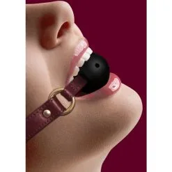 Gag-ball En Simili Cuir - ø 4,4cm - Bordeaux Et Doré -Lingerie Soldes Boutique gag ball simili cuir bordeaux 3