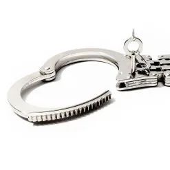 Menottes Lourdes En Acier Ouvrables Avec Clés - Double Locks -Lingerie Soldes Boutique menottes acier bdsm double locks ouverte zoom e