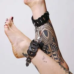 Chevillères En Cuir Tressé Noir Et Mousqueton En Acier