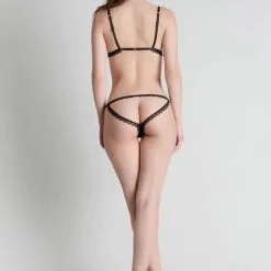 Maison Close Soutien-gorge Triangle Ouvrable - Le Petit Secret 10 Maison Close Soutien-gorge Triangle Ouvrable - Le Petit Secret -Lingerie Soldes Boutique sg triangle ouvrable ps 3