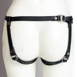 The Sinners Harnais Pour Gode-ceinture Avec Plastron Amovible Et Attaches D-Ring - Cuir Souple Noir -Lingerie Soldes Boutique strapon noir plein anneaux dos